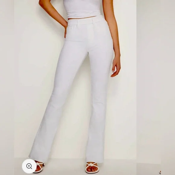 NWT FLARE Good American Pull-On Jeans White, Size 3/Large (Runs more like MED) - Picture 6 of 6